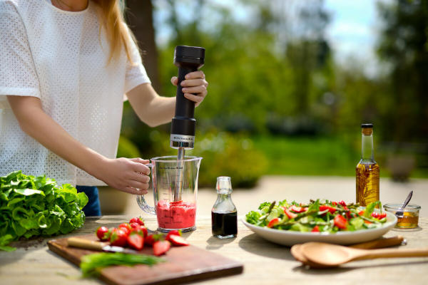 Bezprzewodowy blender ręczny KitchenAid Seria Go 5KHBRV71BM